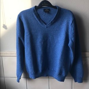 Brooks Brothers merino wool v-neck boxy oversized relaxed fit pullover sweater